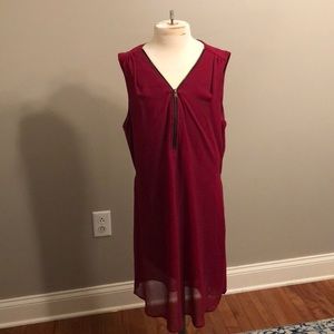 Maroon Dress with V neck zipper.